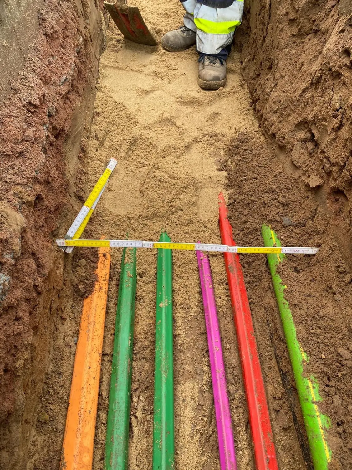 Sümbül, Verlegung von Glasfasern für Medienleitung